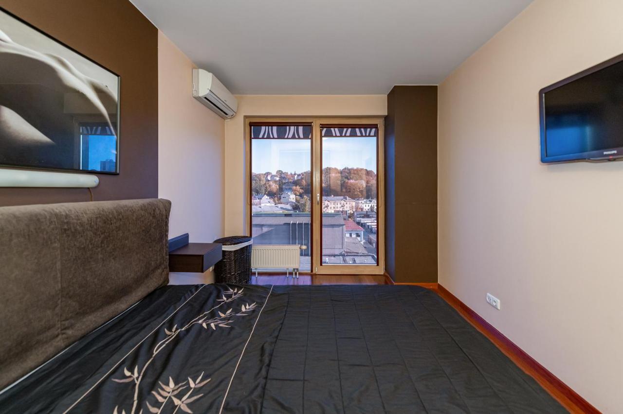 Panoramic City Centre Apartment By Polo Apartments Kaunas Exterior photo