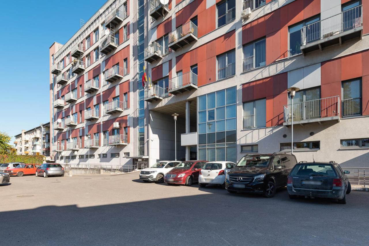 Panoramic City Centre Apartment By Polo Apartments Kaunas Exterior photo